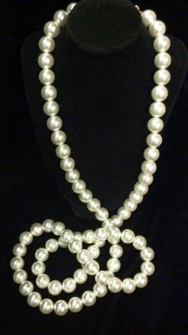 1920s – Twenties Necklaces Jewelry for Womens - American Costumes Las Vegas