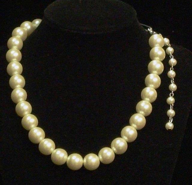 1950s – Fifties Necklaces, Earrings, Bracelets Jewelry for Womens - American Costumes Las Vegas
