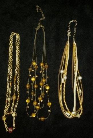 1960s – Sixties Necklaces and Bracelets Jewelry for Womens - American Costumes Las Vegas