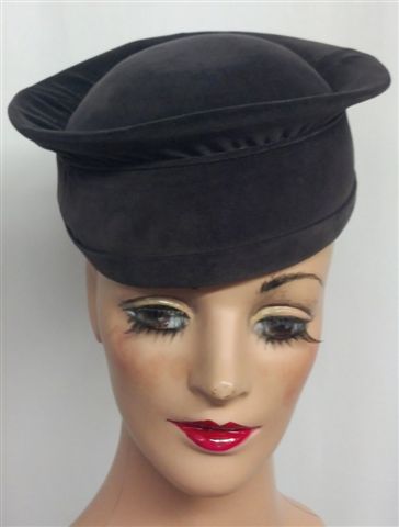 Vintage Women’s Hats - American Costumes Las Vegas